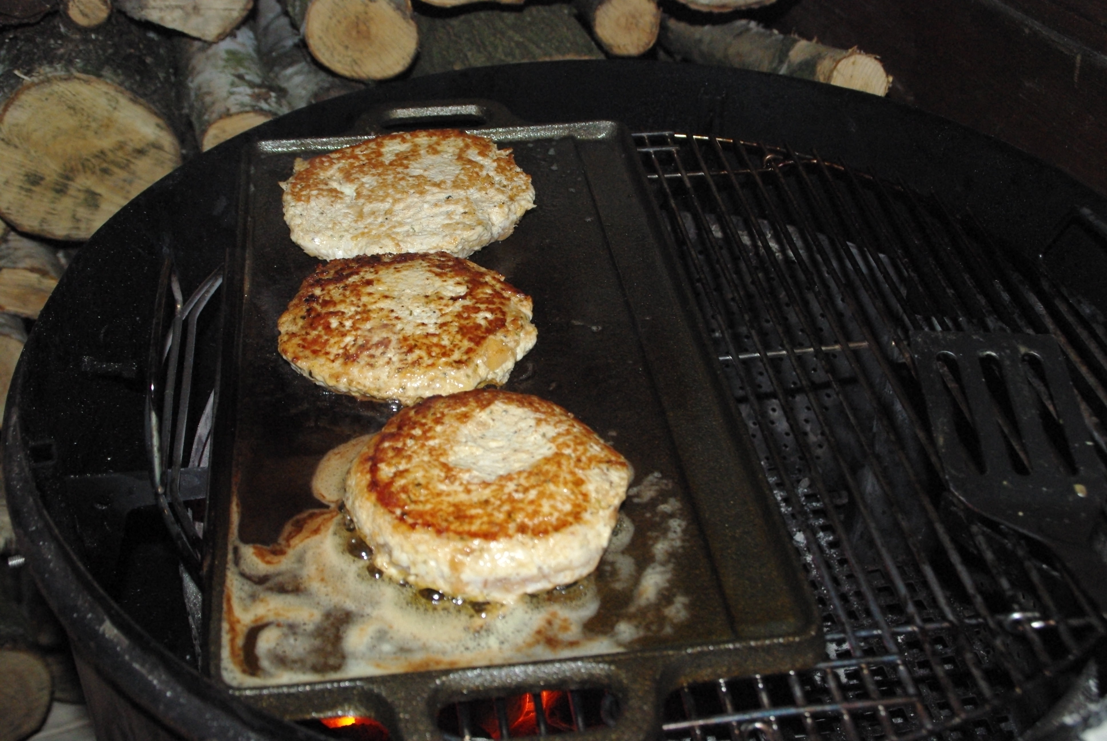 Putenburger mit Feta gefüllt, griechischer Art